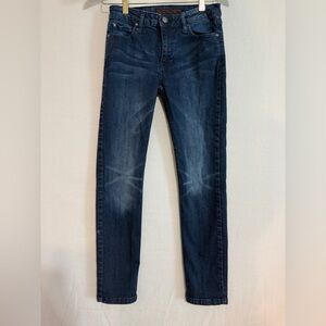 Women’s JOE’S Dark Wash Blue Jeans no size tag see measurements in description